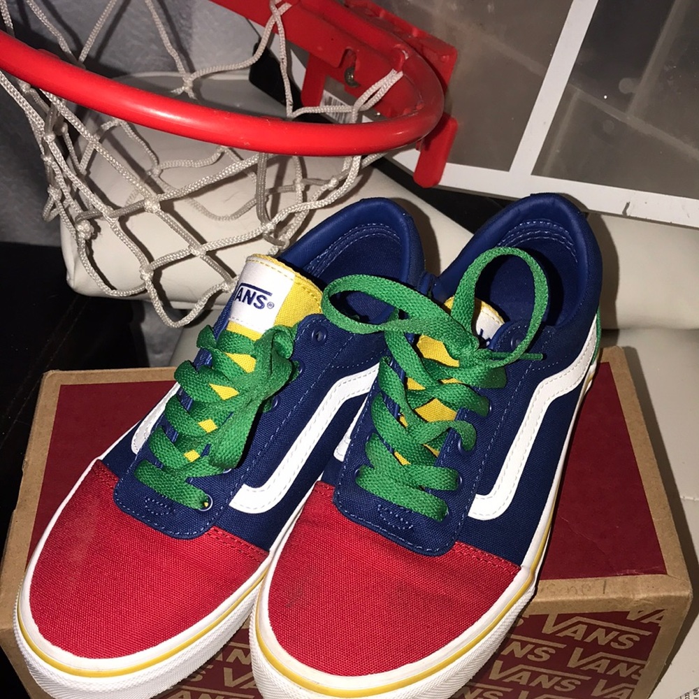 Youth Vans excellent condition, low top